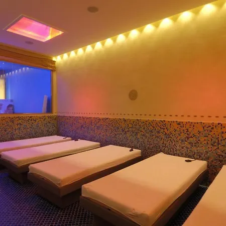 Seaside - Poolside Getaway Appartamento Bibione