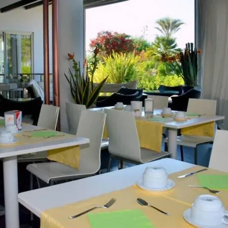 Seaside - Poolside Getaway Appartamento *