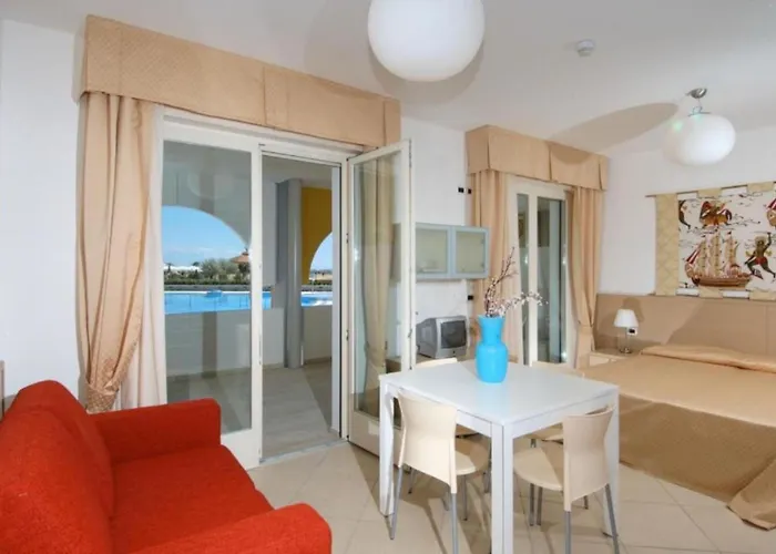 Seaside - Poolside Getaway Apartmán Bibione